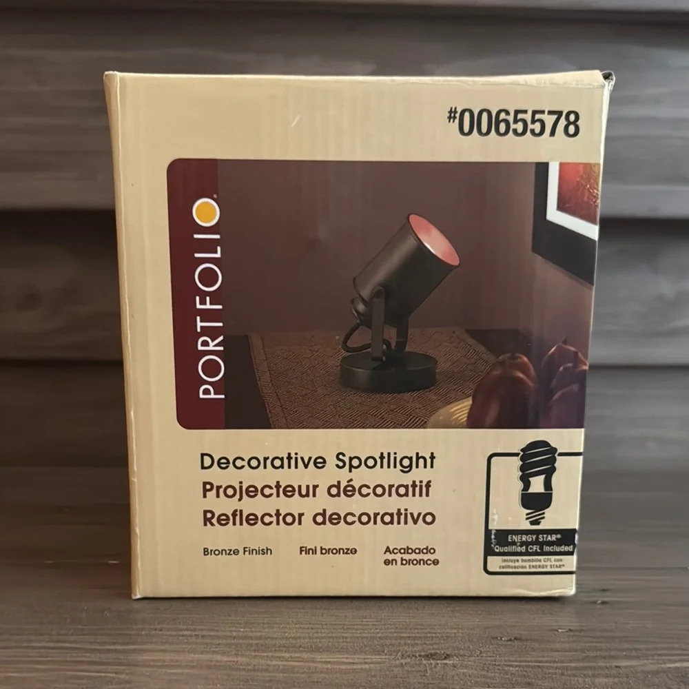 Portfolio Decorative Spotlight